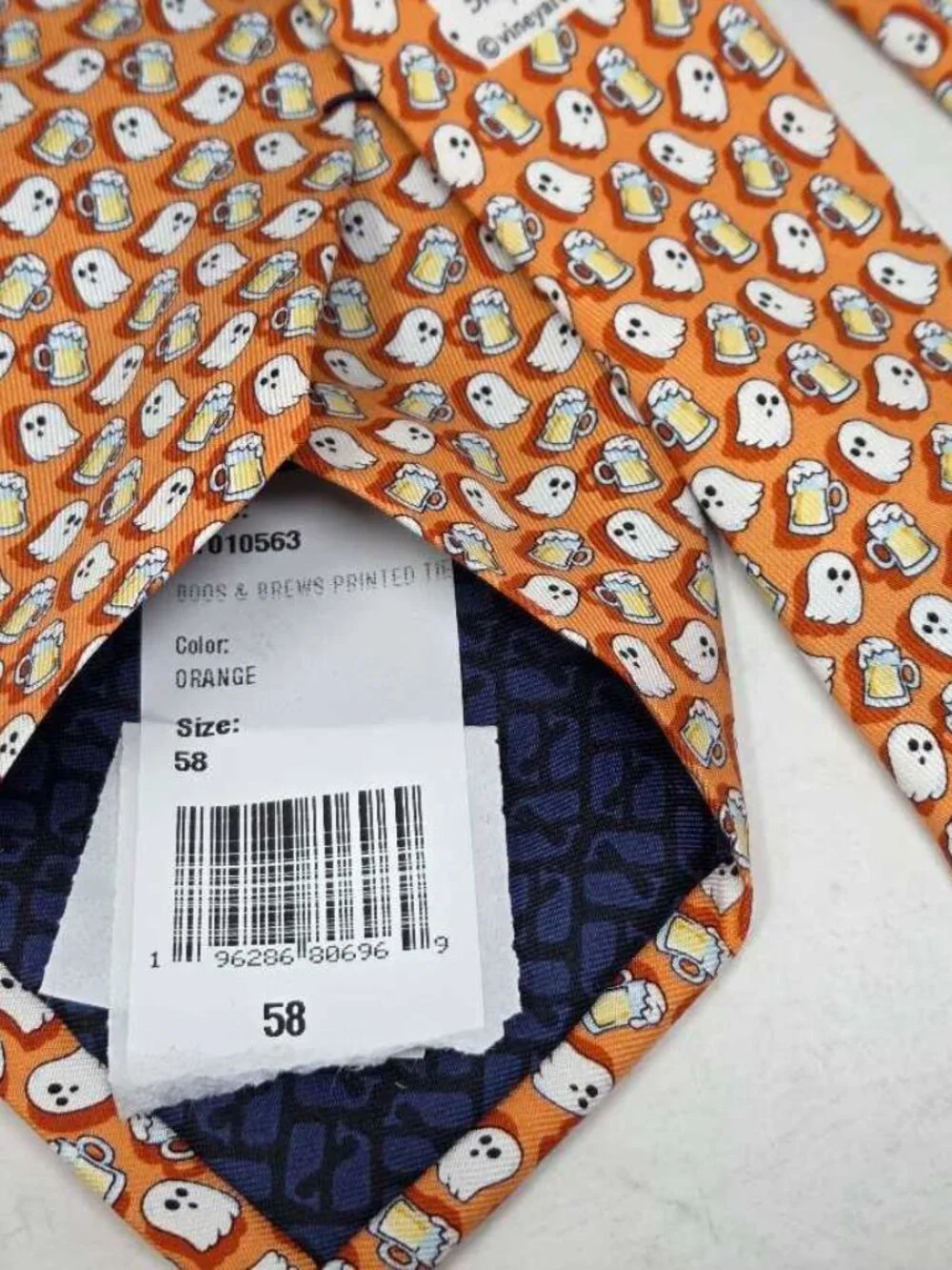 New Vineyard Vines Halloween Boos & Brews beer drinking ghosts orange tie